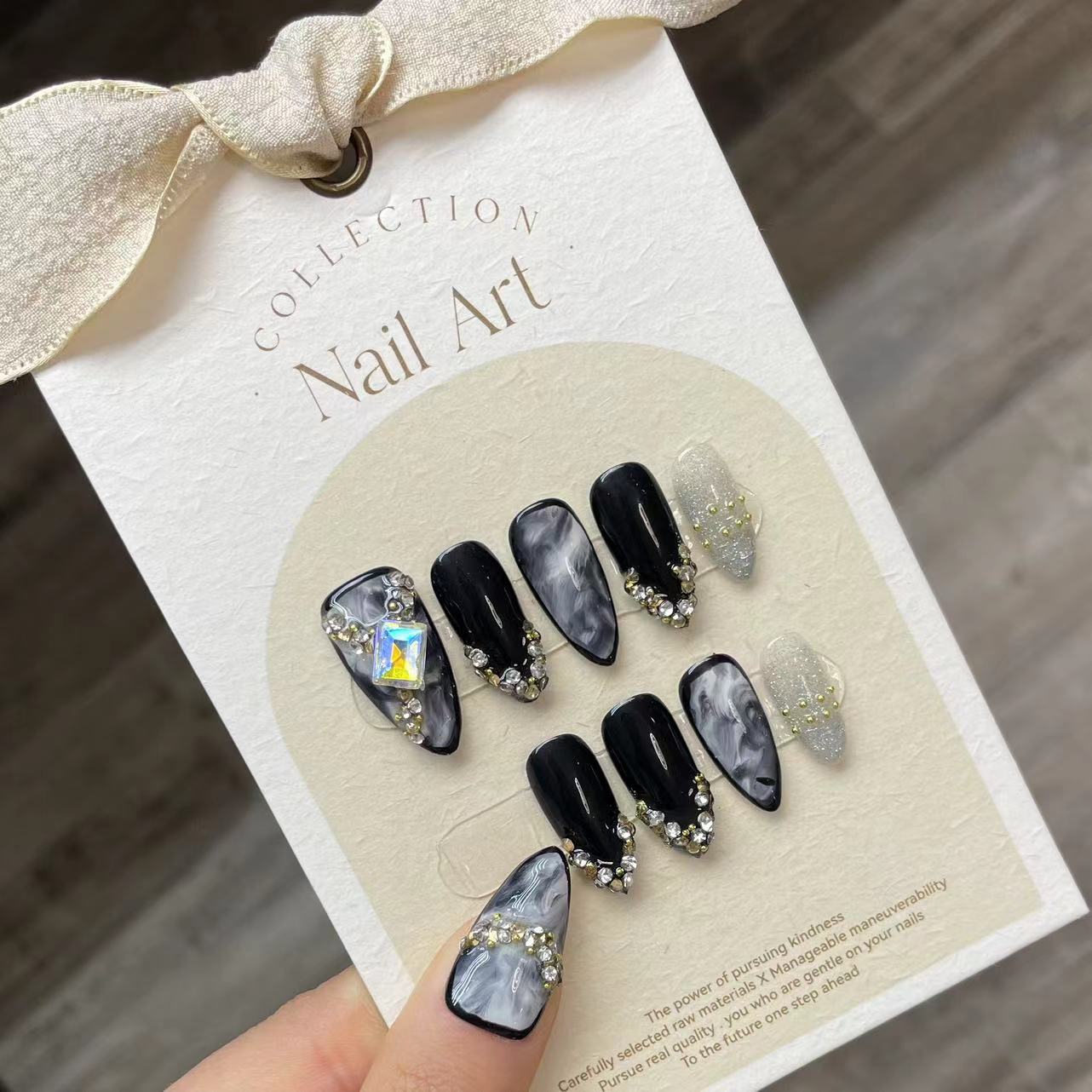 Handmade Press on Nails Black  - Resin Art Materials のレビューと価格