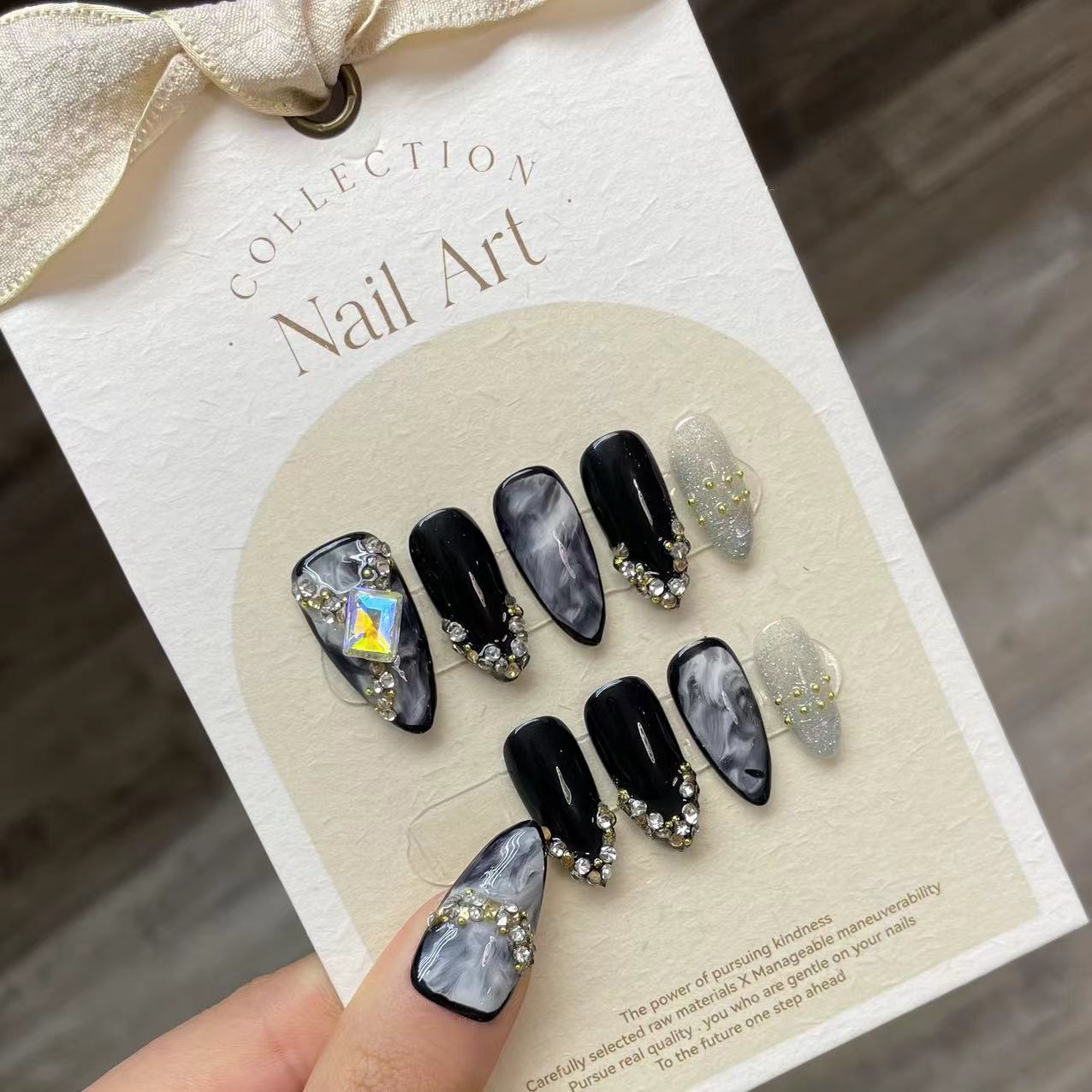 Handmade Press on Nails Black  - Resin Art Materials のレビューと価格