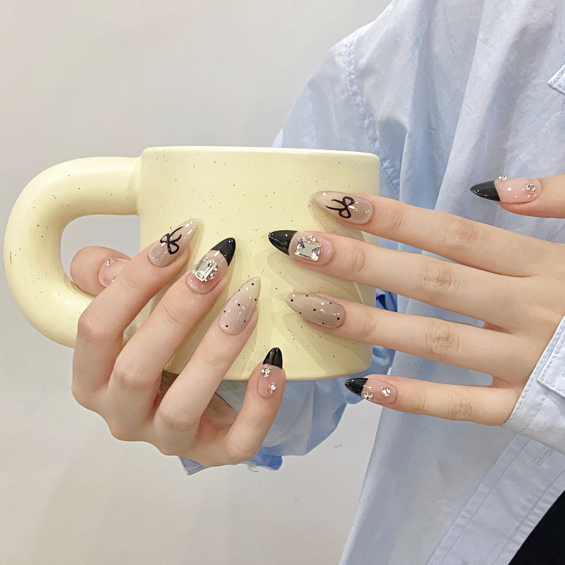 Handmade Press on Nails Black  - Resin Art Materials のレビューと価格