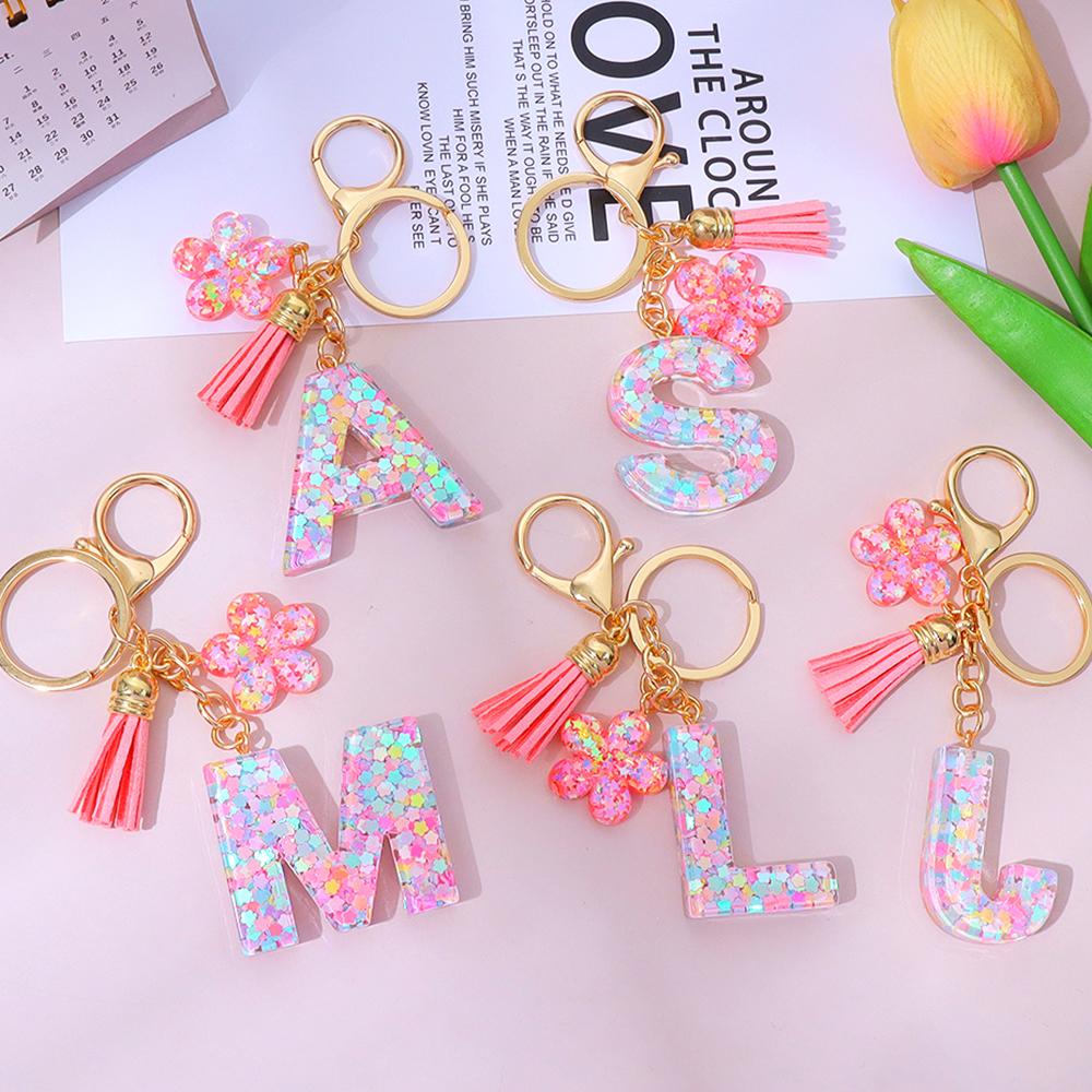 Pink Sequins Filled Letter Key - Resin Art Name のレビューと価格