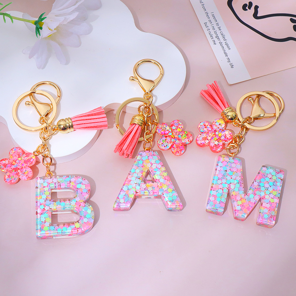 Pink Sequins Filled Letter Key - Resin Art Name のレビューと価格