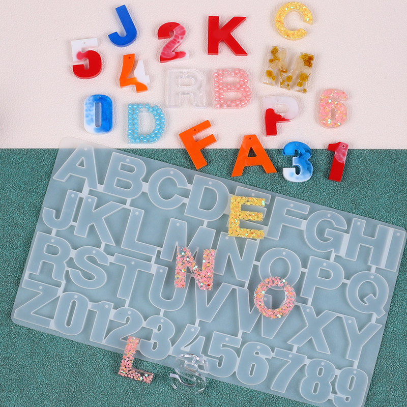 Letter Number Keychain Silicon - Resin Art Letters のレビューと価格