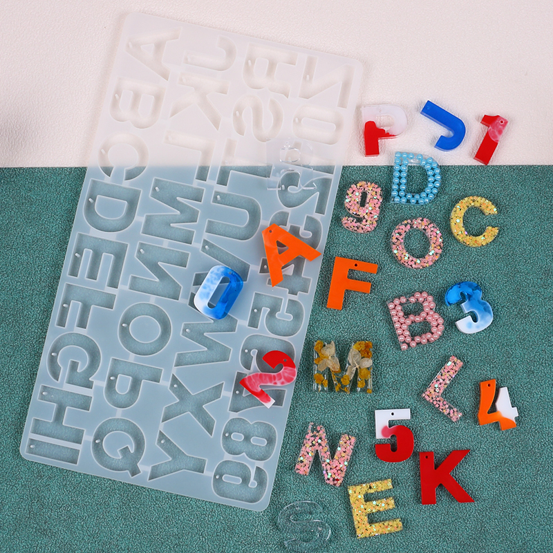 Letter Number Keychain Silicon - Resin Art Letters のレビューと価格