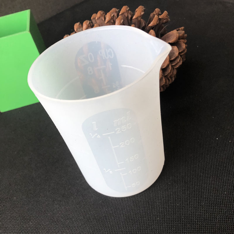 250ML Silicone measuring cup S - Resin Art Letters のレビューと価格