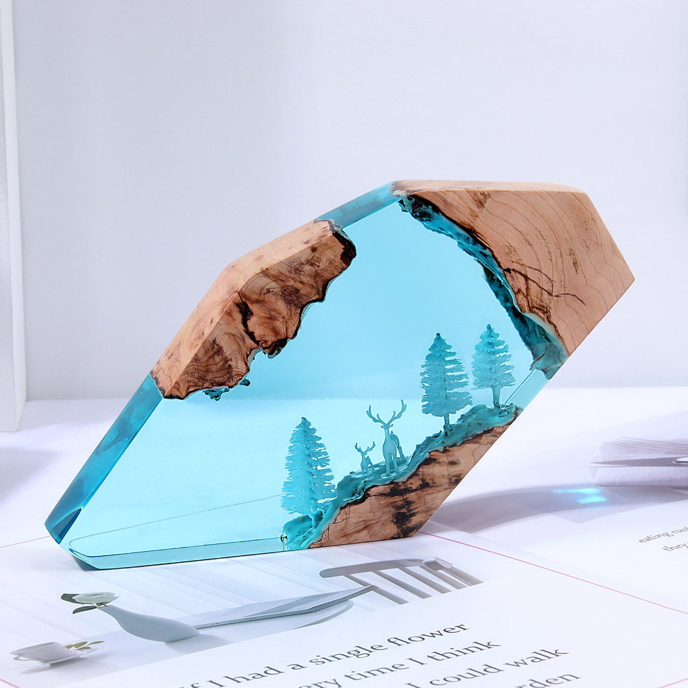 Forest Fairy Deer Desktop Art  - Resin Art Decor のレビューと価格